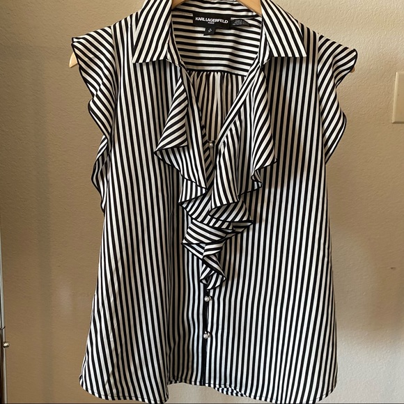Karl Lagerfeld Oversized Ruffle Top with Cap Sleeves Size Small - Picture 15 of 15